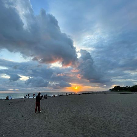 Umakayu Joglo Villa Canggu - Boutique Hotel Bagian luar foto