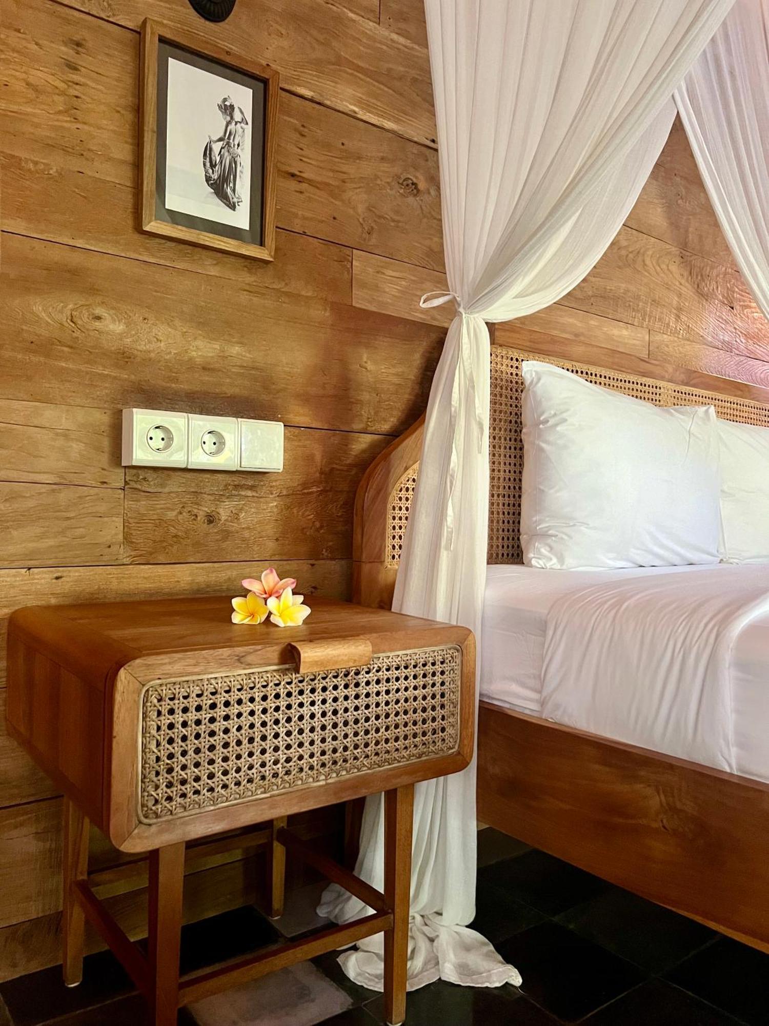 Umakayu Joglo Villa Canggu - Boutique Hotel Bagian luar foto