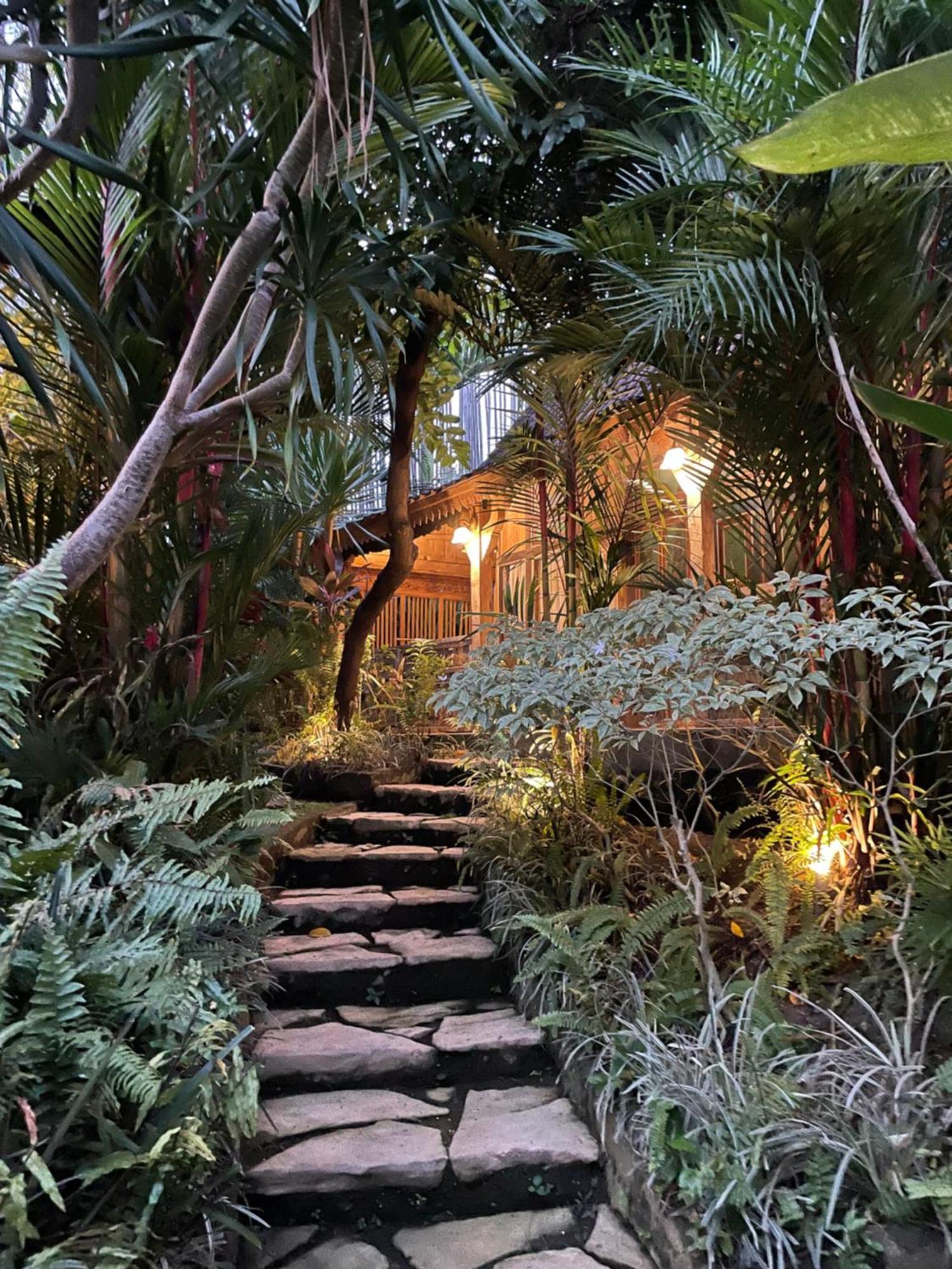 Umakayu Joglo Villa Canggu - Boutique Hotel Bagian luar foto